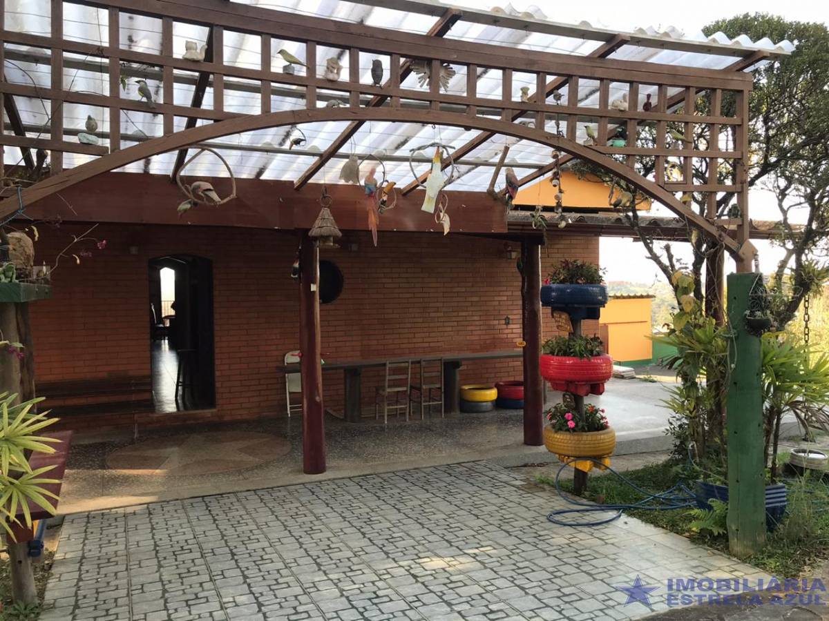 Chácara no bairro Chácaras Bom Tempo