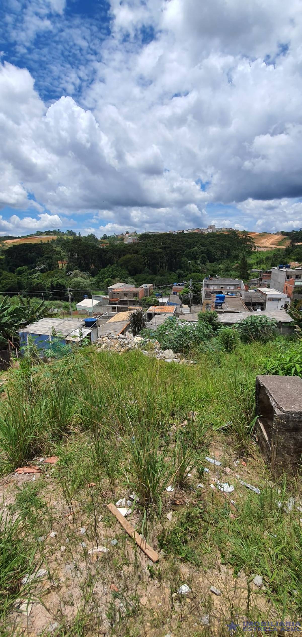 Terreno no bairro Jardim Montreal
