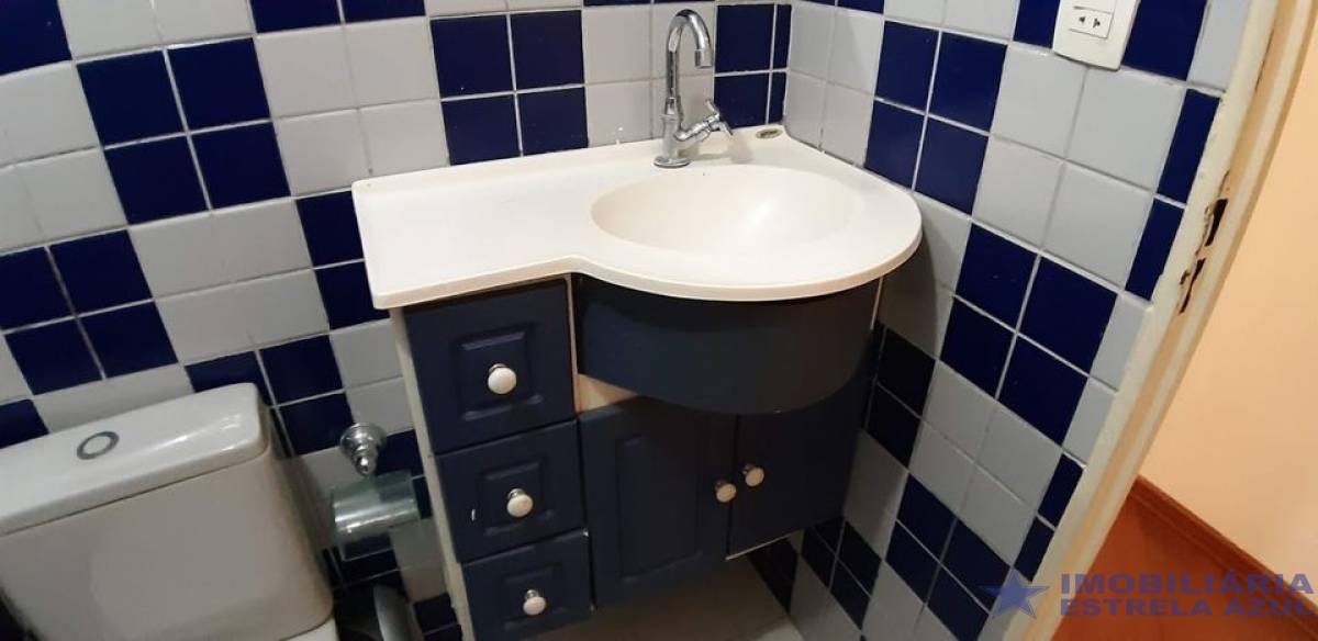 Apartamento no bairro Parada de Taipas 