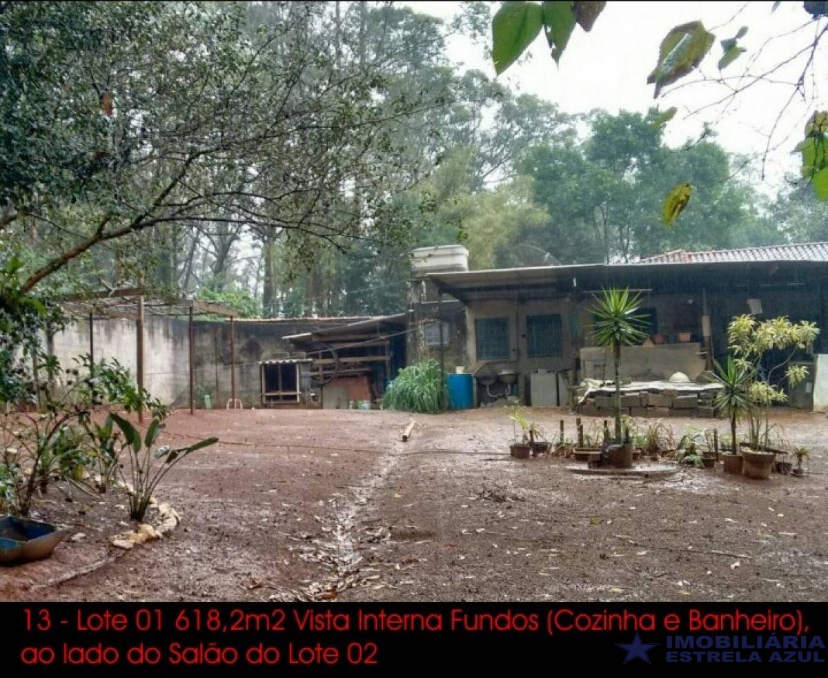 Terreno no bairro Alvarenga 