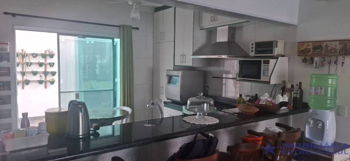 Conjunto no bairro Jardim Márcia 1