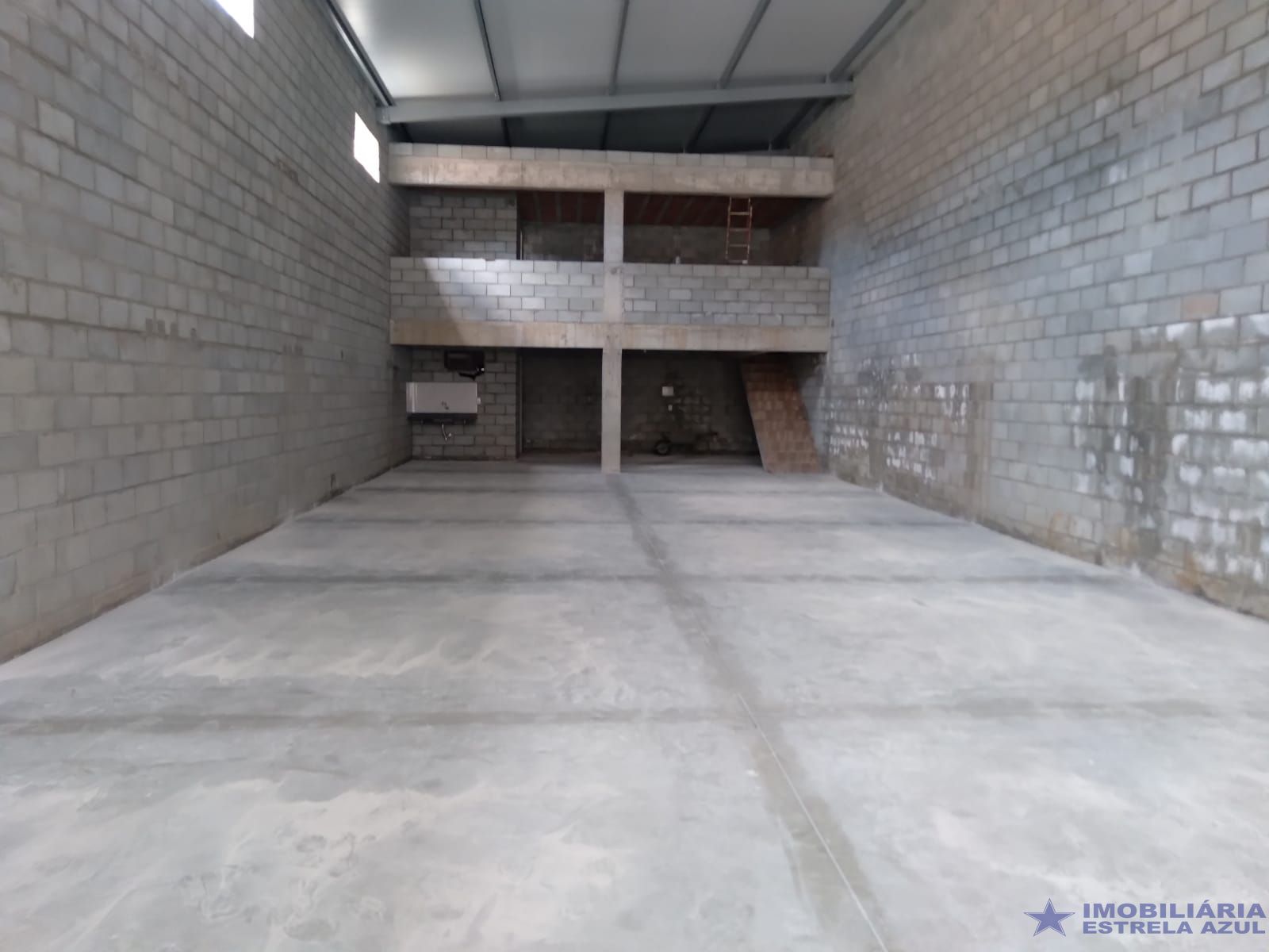 Salão para aluguel no bairro Perus em São Paulo