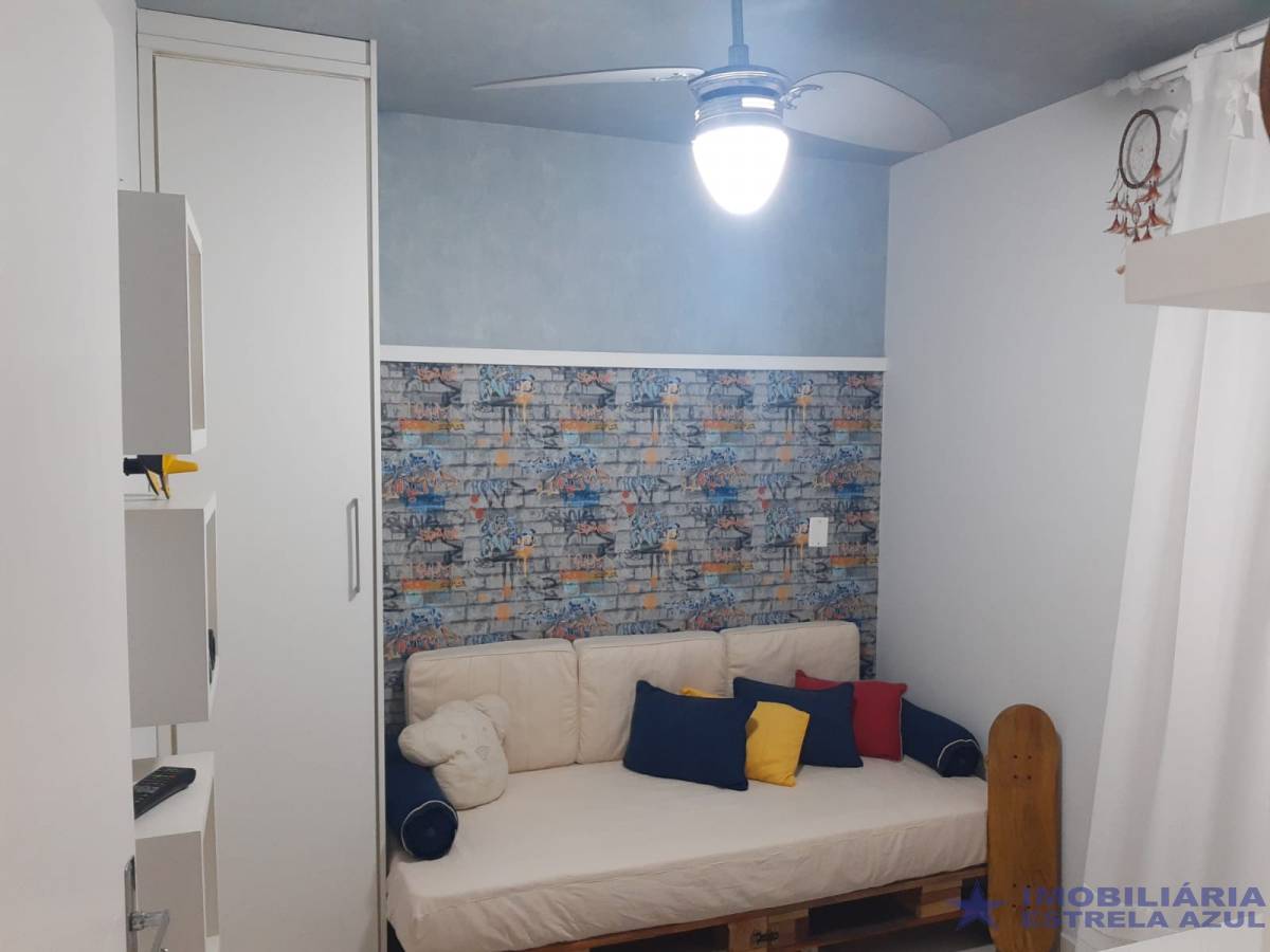 Apartamento no bairro Arpoador