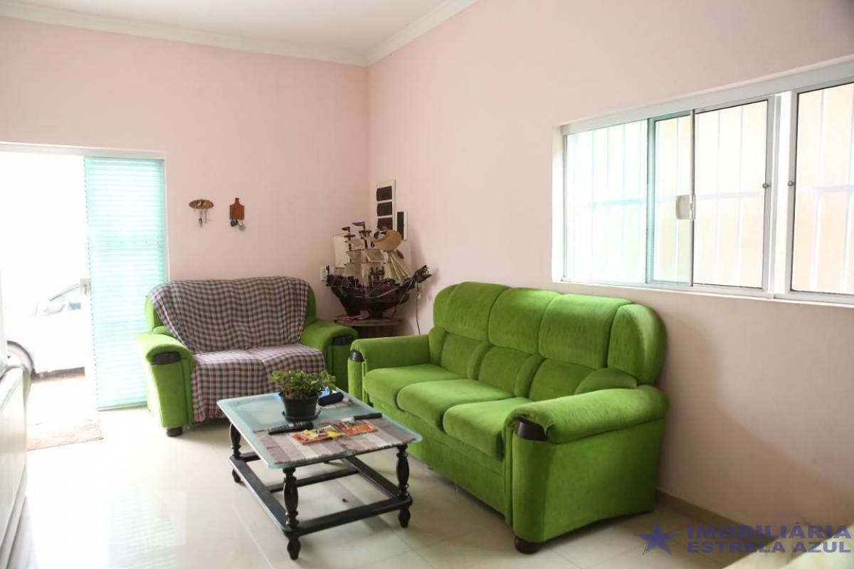 Conjunto no bairro Balneário Maracanã