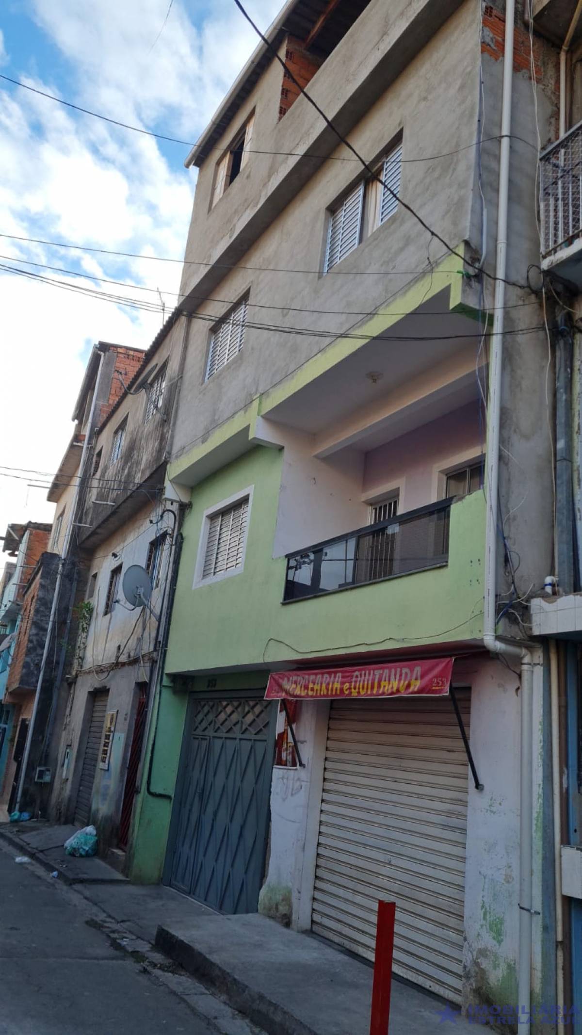 Conjunto no bairro Perus