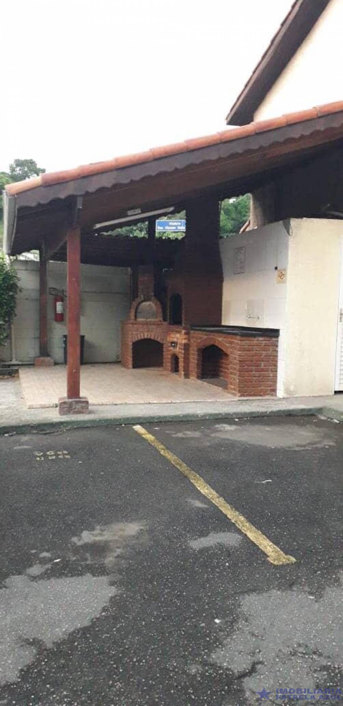 Conjunto no bairro Perus