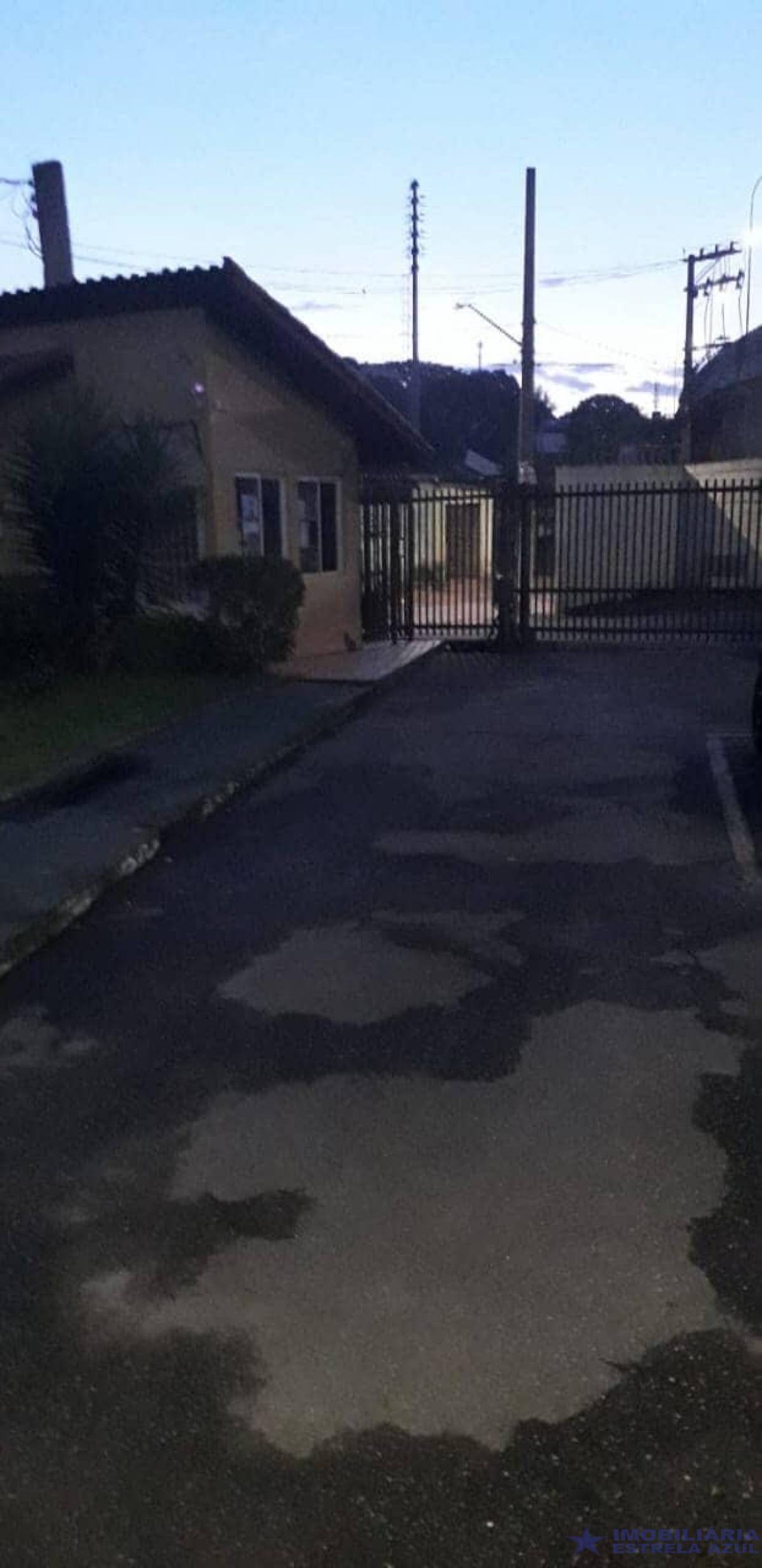 Conjunto no bairro Perus