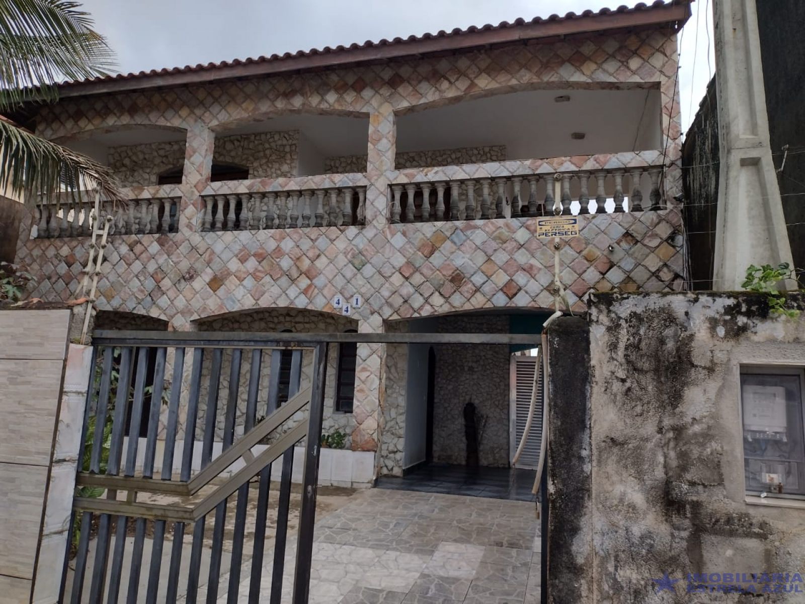 Casa para temporada no bairro Belmira Novaes em Peruíbe