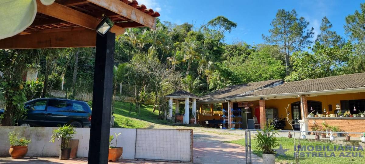 Sítio no bairro Martin Afonso 